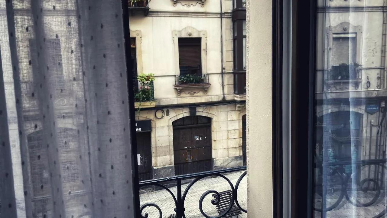 Appartamento Casco Viejo Con Encanto Y Wifi, Vivienda Turistica Larrinaga Bilbao 0*,  Spagna